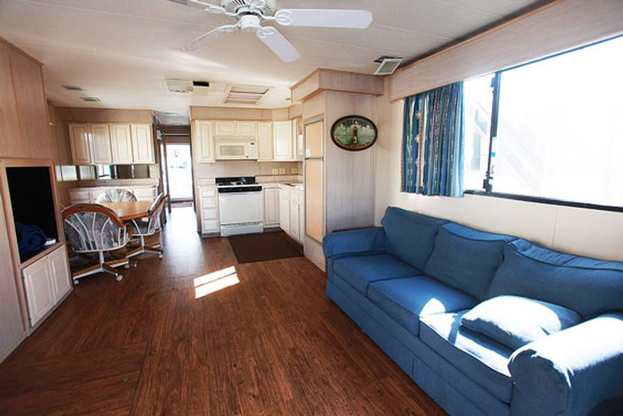 58 Foot Weekender Houseboat