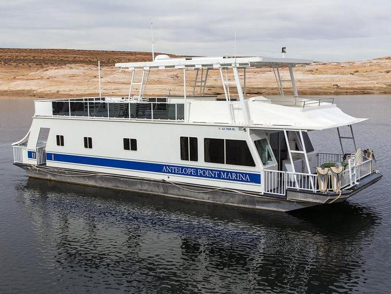60-foot Eagle Houseboat