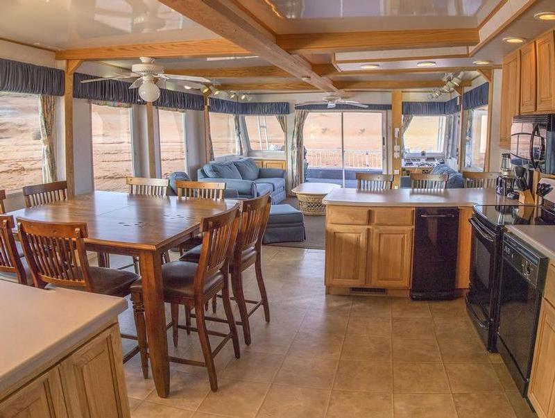 70foot Silver Millennium Houseboat