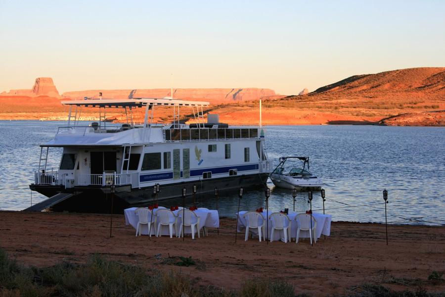 70 Foot Gold Houseboat