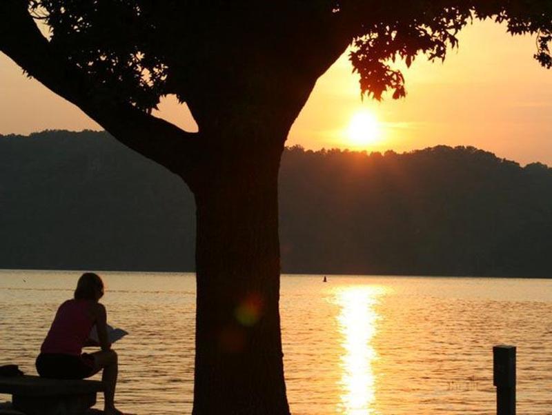 Tranquility and peace is easy to find when visiting Dale Hollow Tranquility and peace is easy to find when visiting Dale Hollow Photos