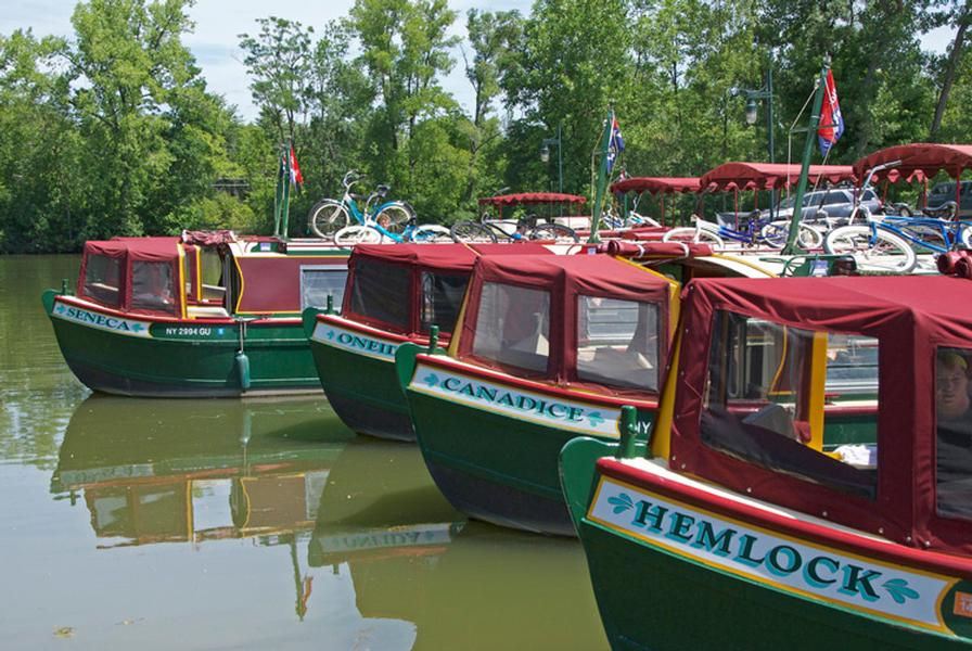 There are several boats to choose from for your trip