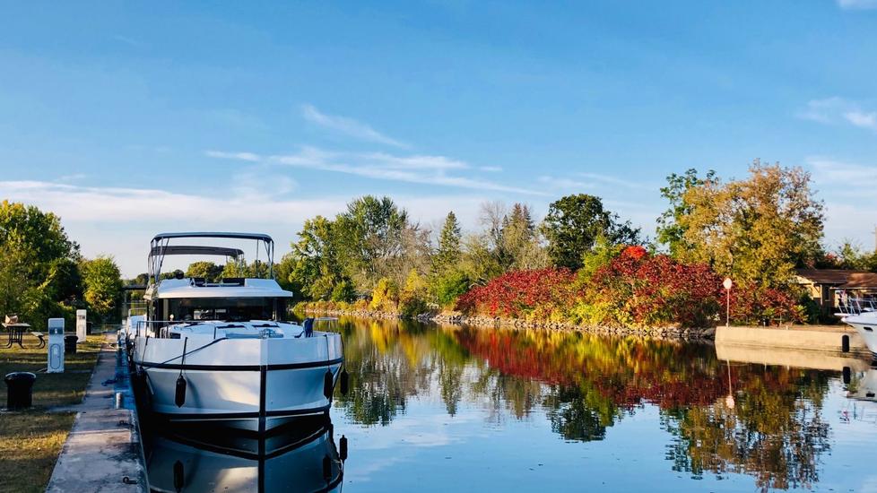 A gorgeous fall day on the Trent-Severn Waterway