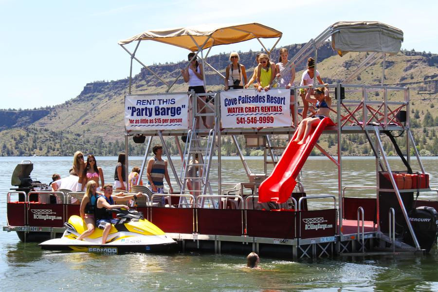 The Cove Palisades Marina makes it easy to have a party on the lake