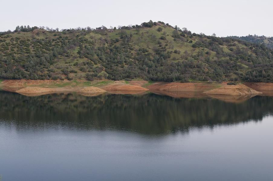 Lake Don Pedro is surrounded by forest and lined with beaches