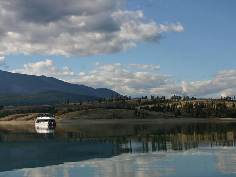 Surround yourself with scenery fit for a frame on Lake Koocanusa Surround yourself with scenery fit for a frame on Lake Koocanusa Photos