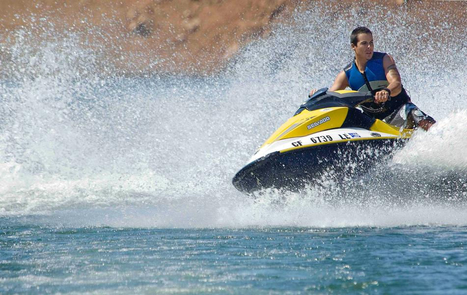Keep things exciting and cruise the lake at a faster speed