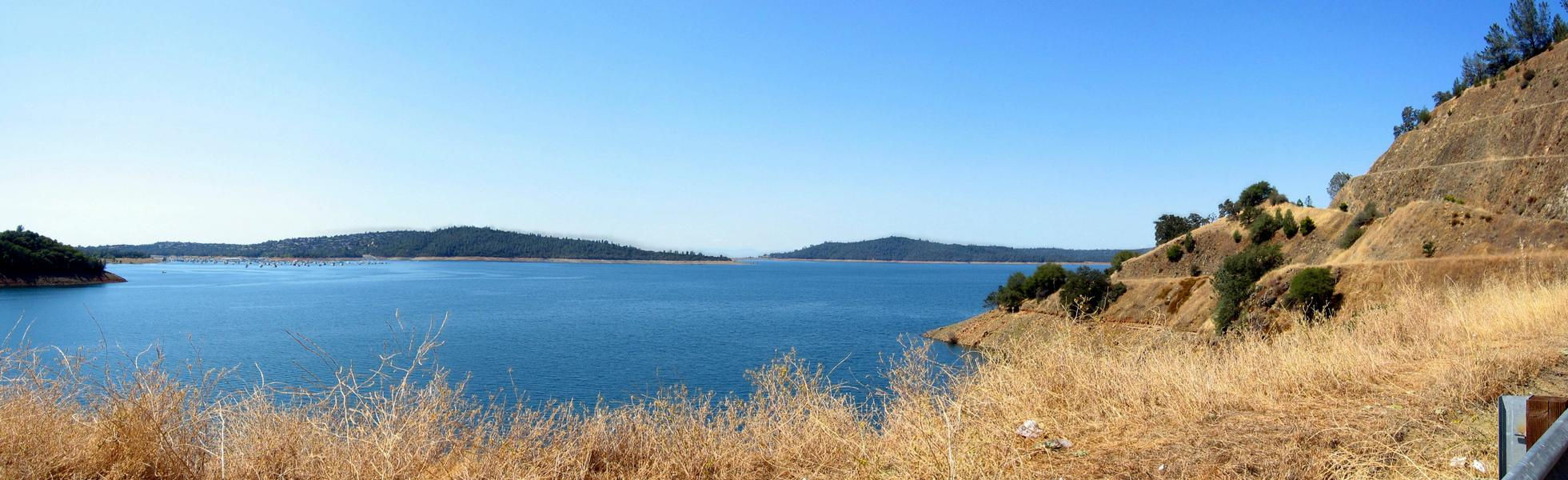 Blue waters meet blue skies with Oroville's peaceful view