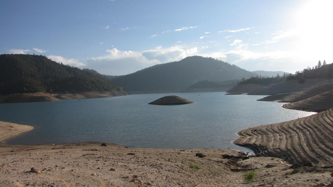 A breathtaking view at the picturesque Lake Oroville