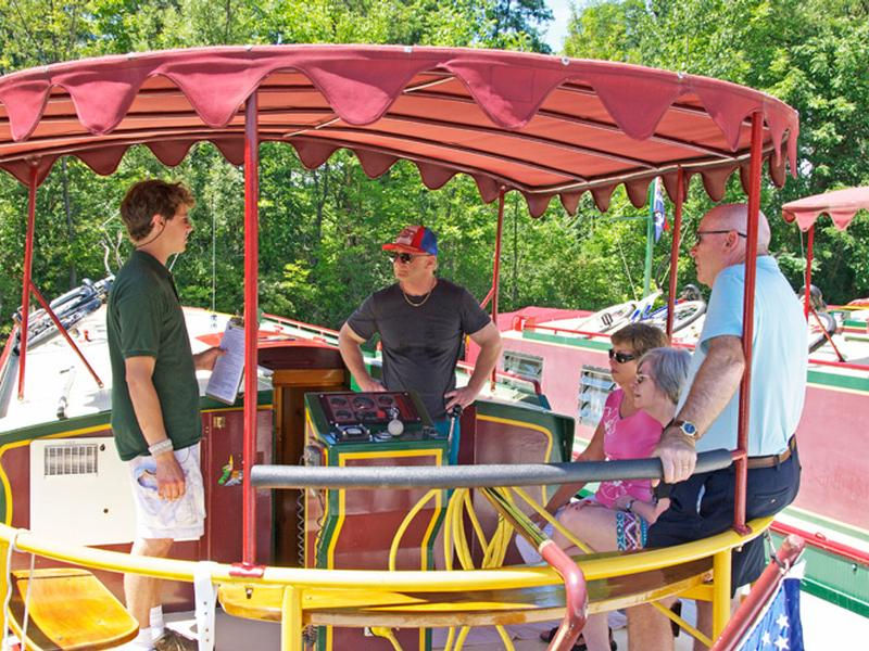 erie canal houseboat rentals