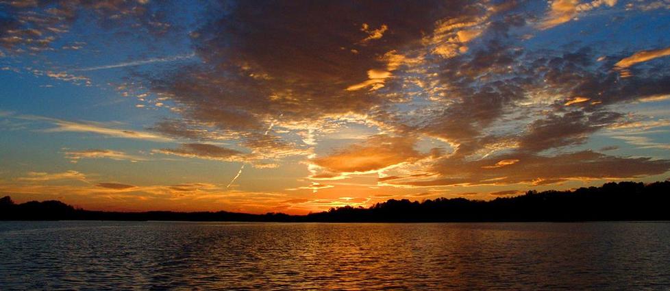 Sunset on Smith Mountain Lake