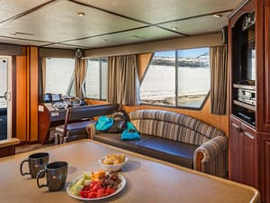48 Navigator Class Houseboat