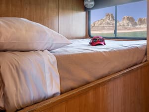 59 Discovery XL Platinum Houseboat