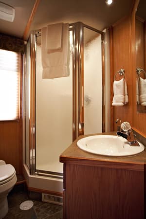 75 Excursion Houseboat