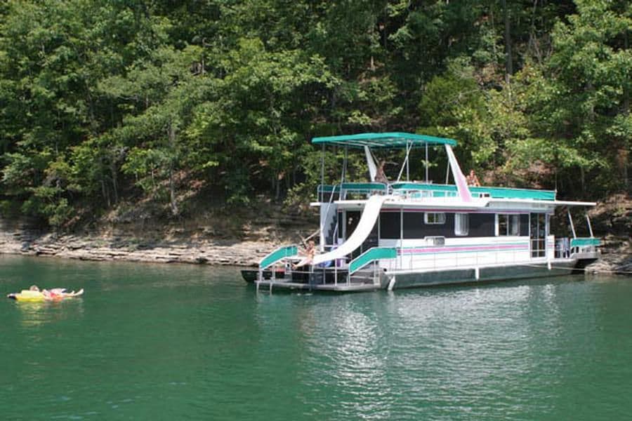 60 Discoverer Houseboat