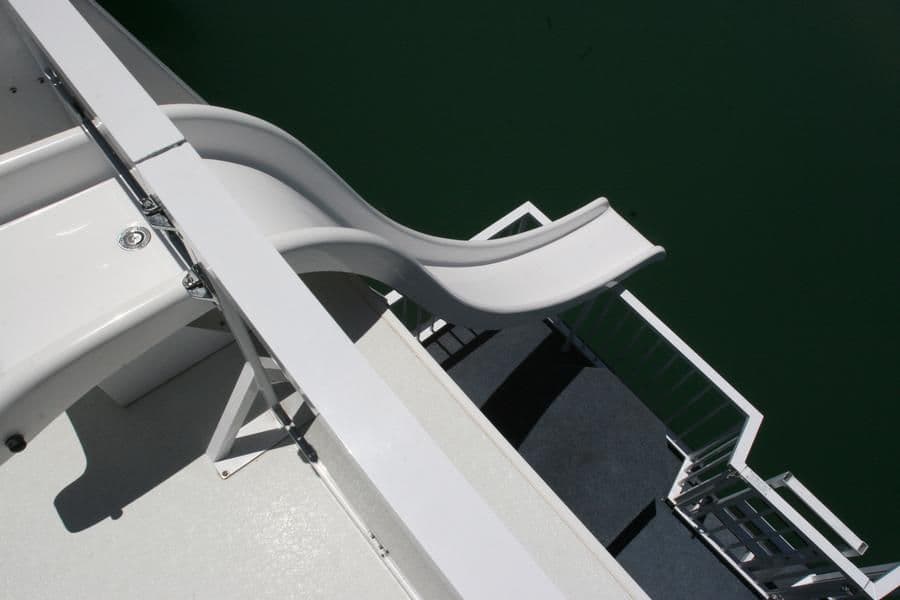 70 Foot Titanium Houseboat