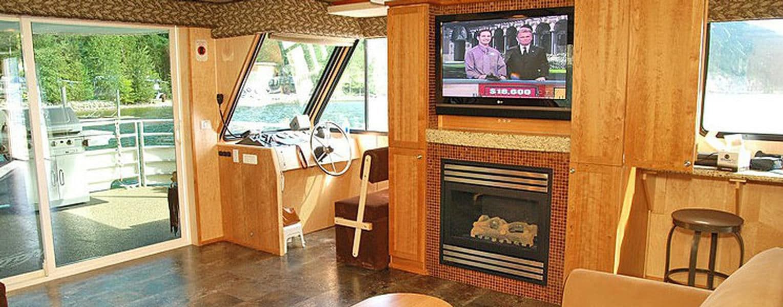 94 Legacy Houseboat