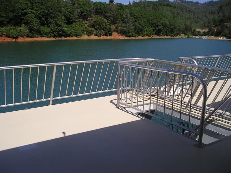 Horizon Houseboat