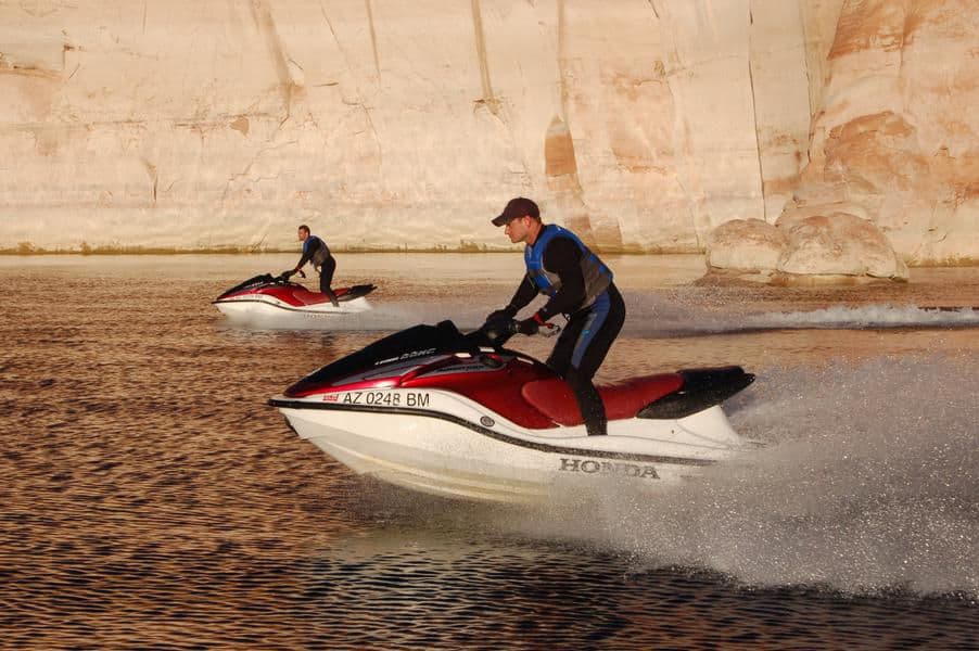 Bring along and race against your adrenaline chasing friends 