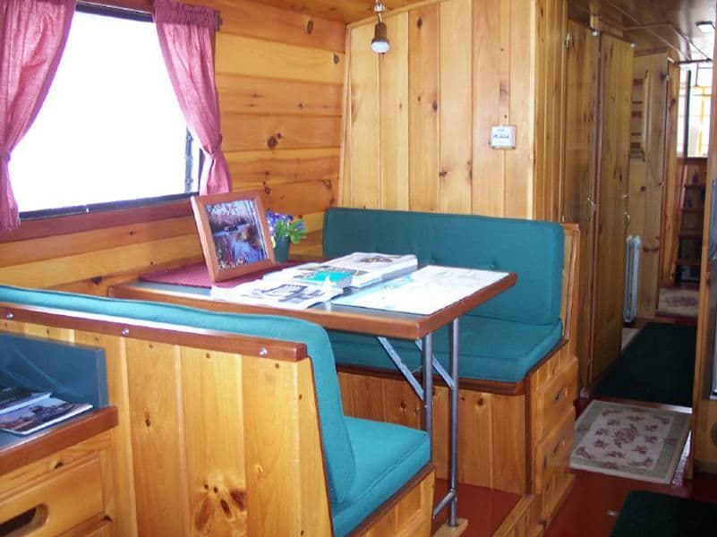 Lockmaster 42 Houseboat