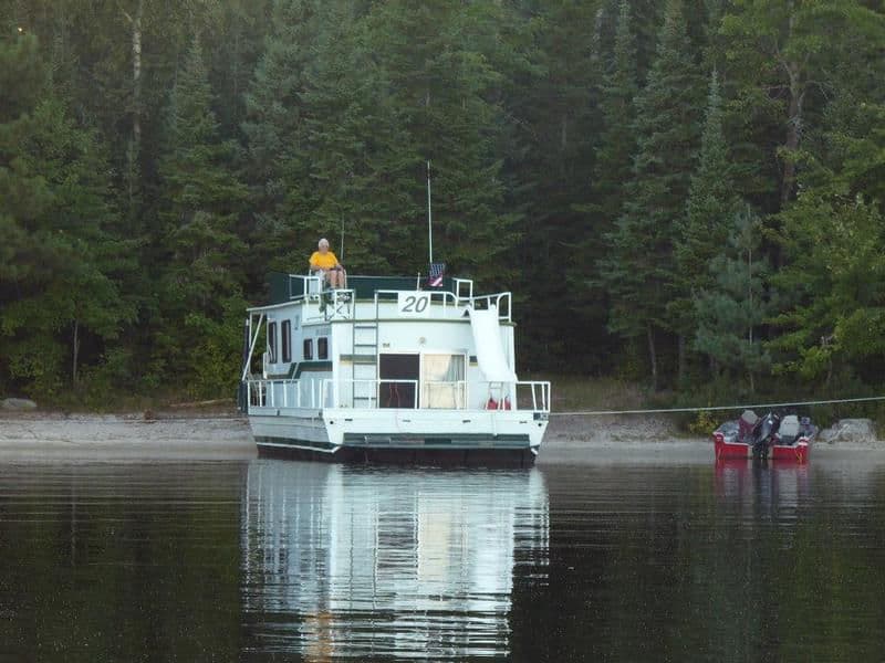 Saginaw Houseboat
