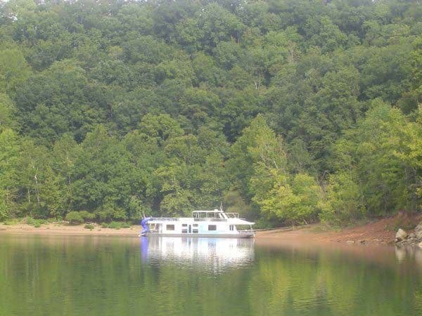 State Dock 900 Houseboat