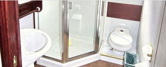 Sunbreezer Houseboat