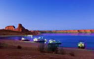 Come with a big group or meet fellow houseboaters along the way
