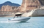 21' Powerboat from the Wahweap Marina