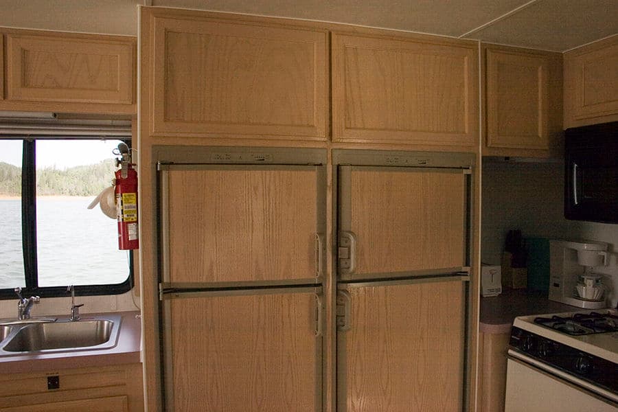 Voyager II Houseboat