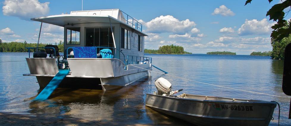 Blue Skies from Northernaire Houseboats