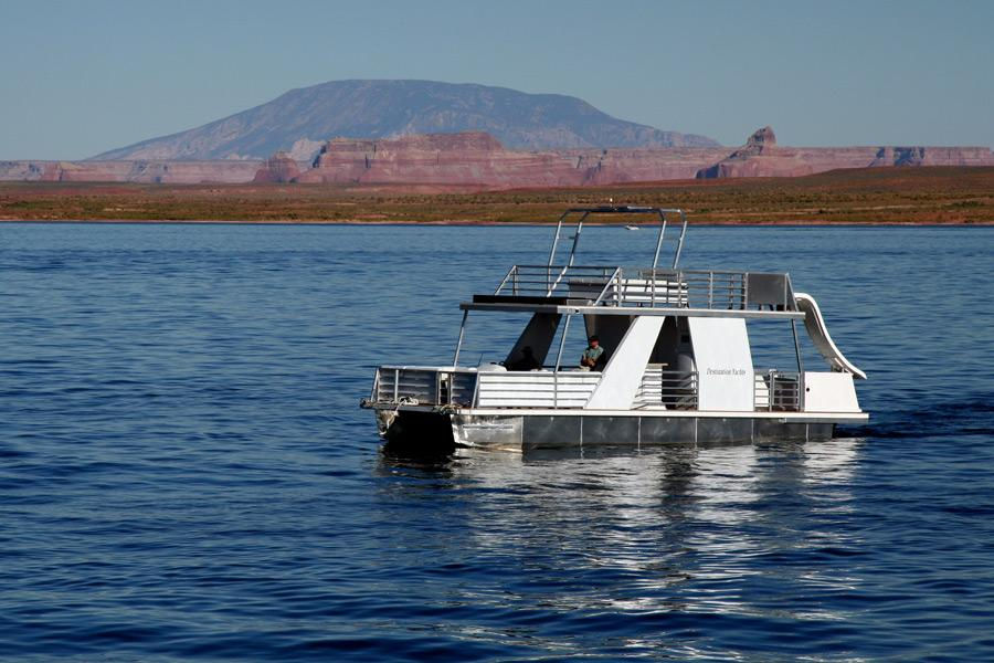 36 foot Weekender Patio Boat Houseboat