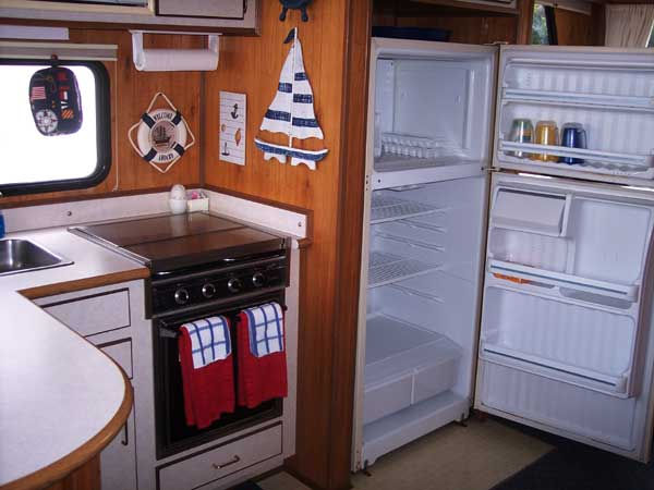 37 Foot Sports Series Houseboat