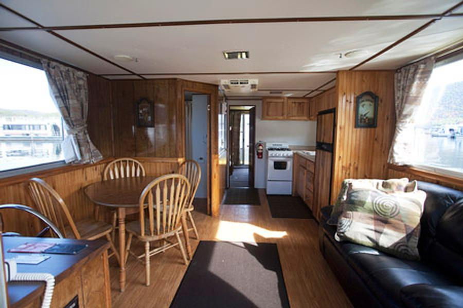 40 Jeffey Houseboat