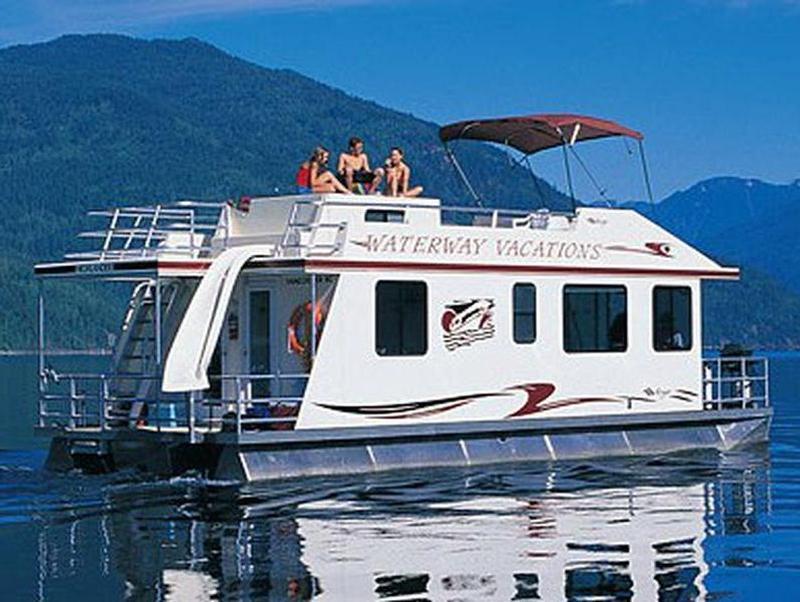 40-foot mirage houseboat