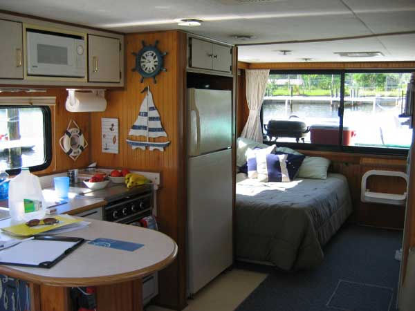 41 Foot Cabin Yacht