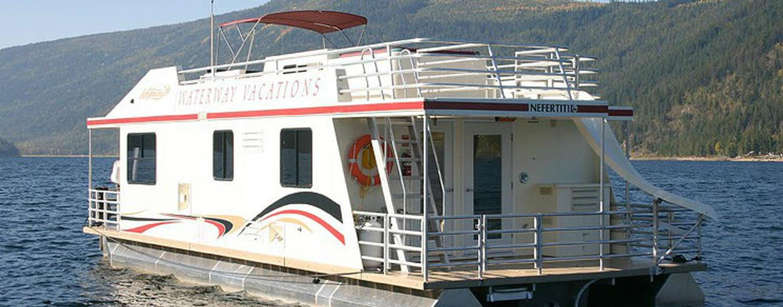 44 Mirage Houseboat