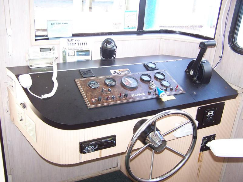 45 Foot 6 Sleeper Executive Houseboat