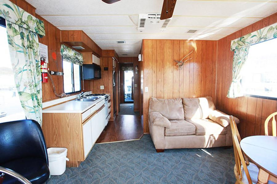 46 Foot Driftwood Houseboat