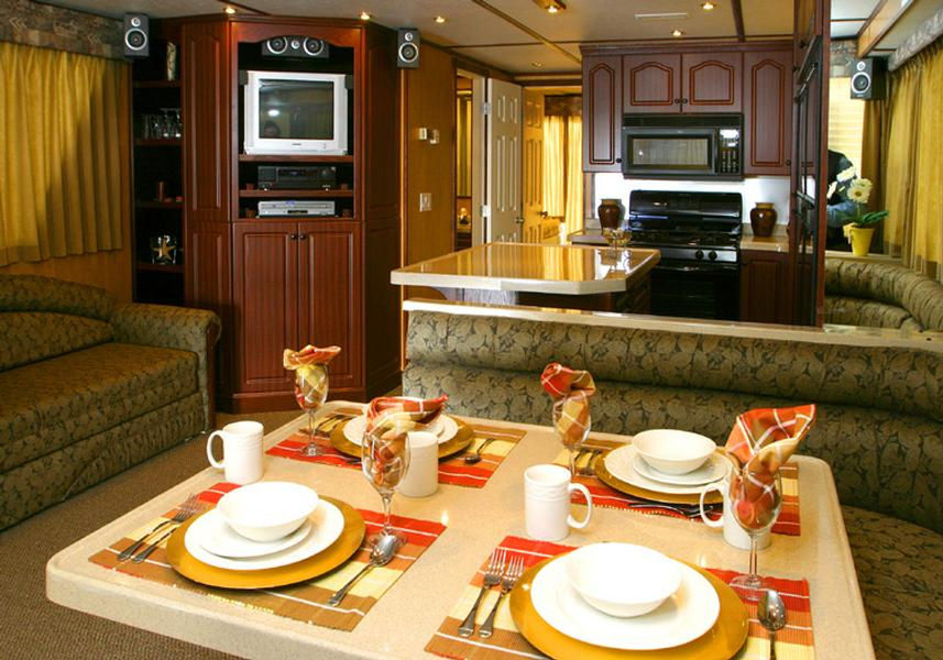 48 Navigator Class Houseboat