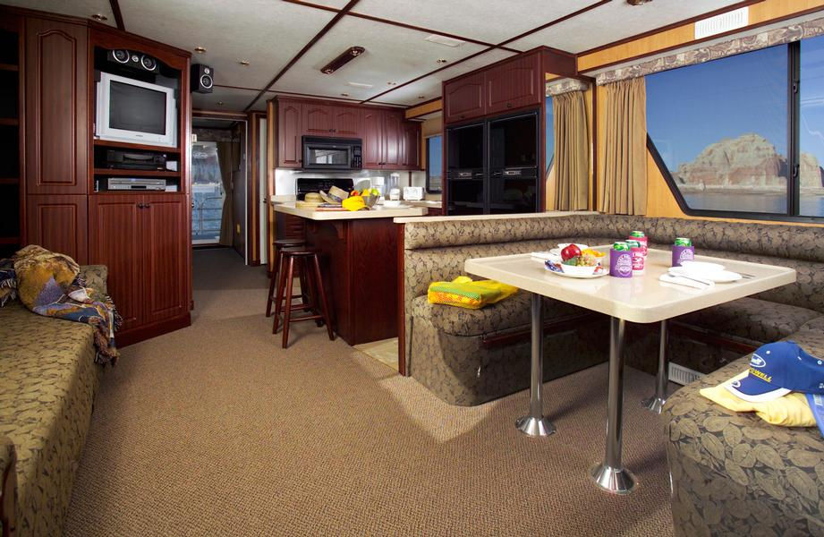 48 Navigator Class Houseboat
