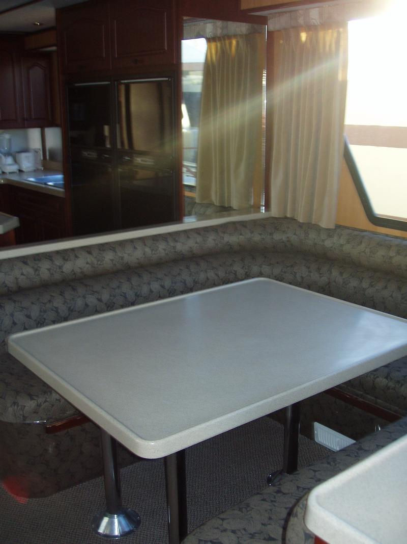 48 Navigator Class Houseboat