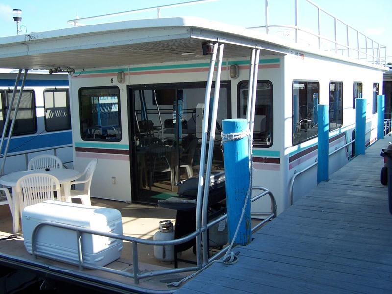 53 Foot 8 Sleeper Executive Houseboat