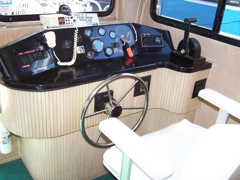 53 Foot 8 Sleeper Executive Houseboat
