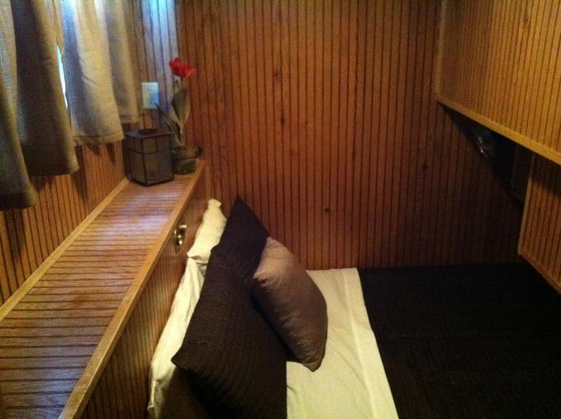 53 Foot Deluxe Houseboat