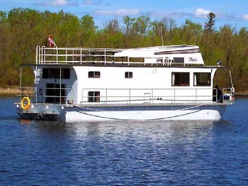 53 Foot Houseboat