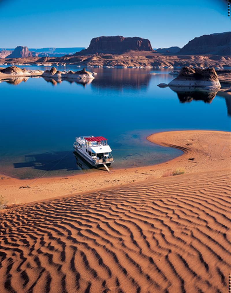 53 Adventurer Class Houseboat