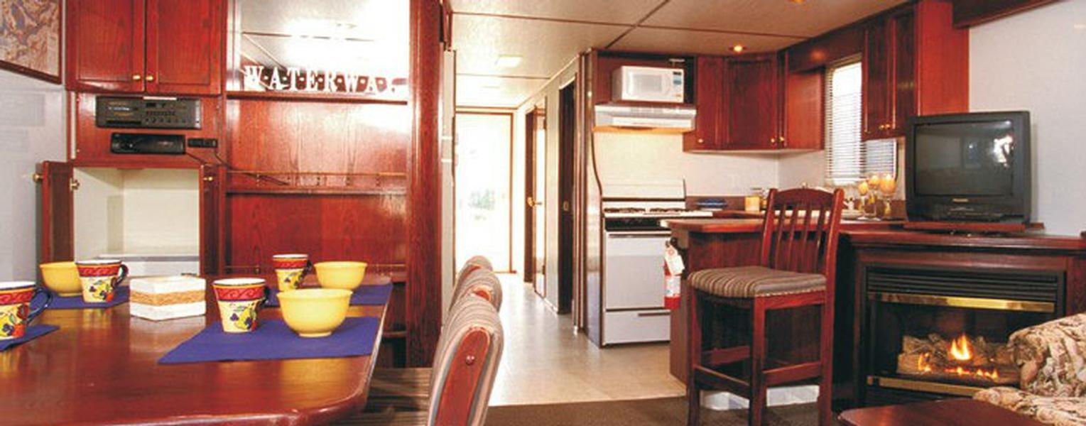 54 Mirage Houseboat (2000 - 2005 Model)