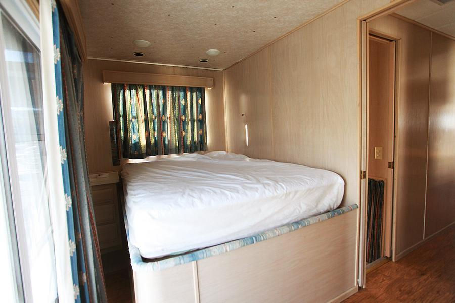 58 Foot Weekender Houseboat