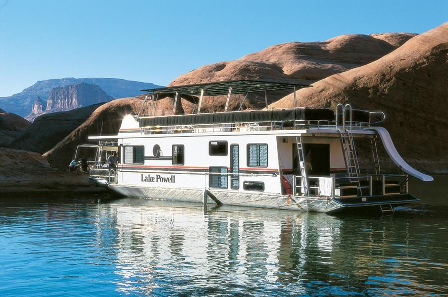 59 Discovery XL Platinum Houseboat